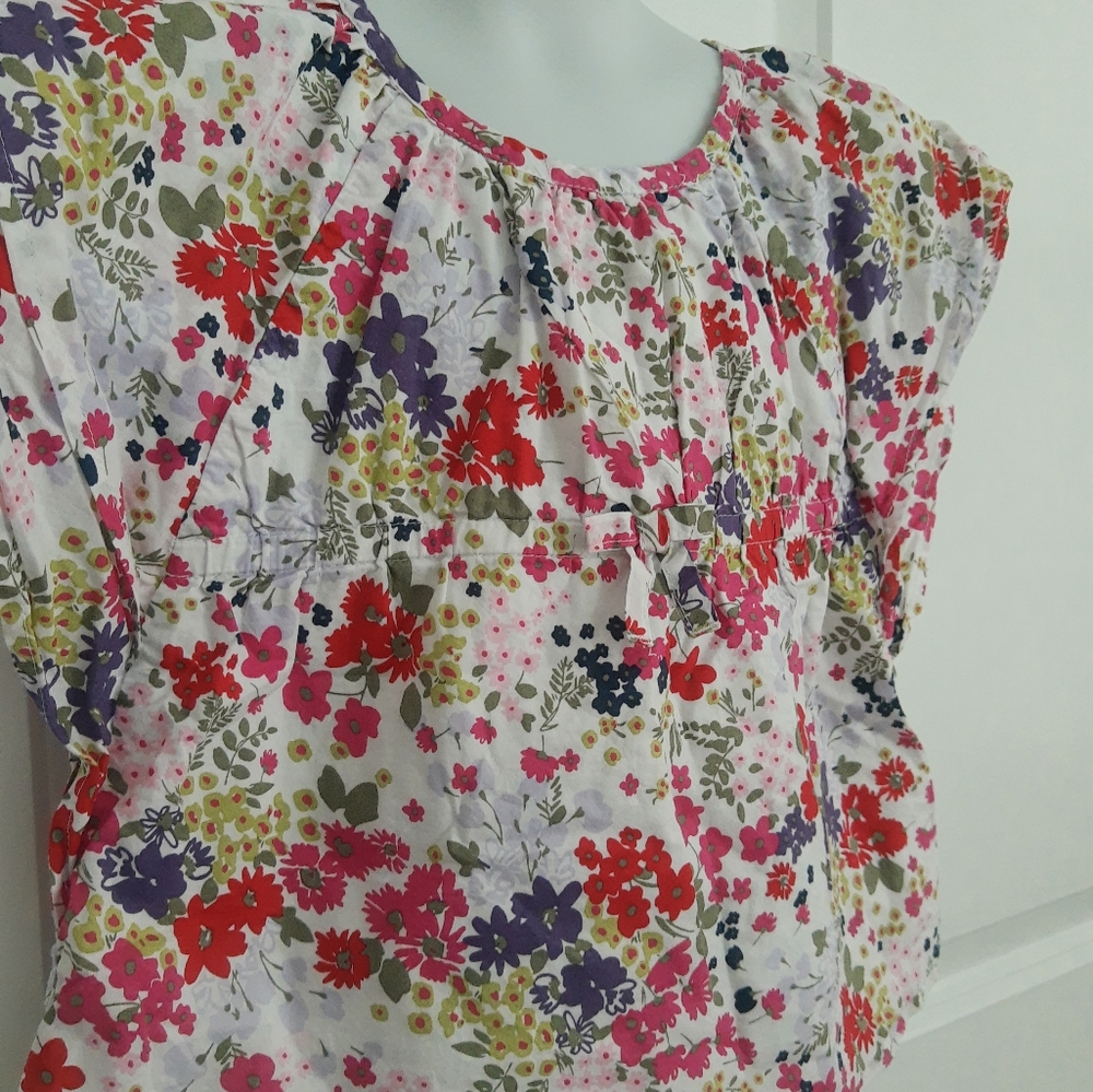 Flutter Top - Picture 4 of 5